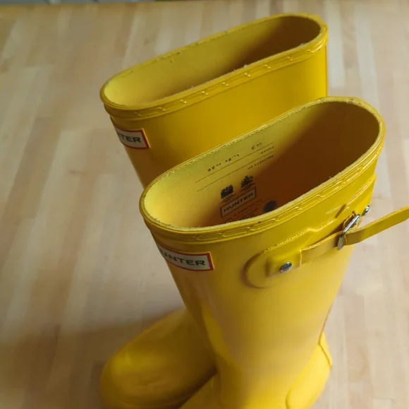 Hunter Original Kids Gloss Classic Yellow Rain Boots Big Kid 4 Youth - Picture 3 of 11